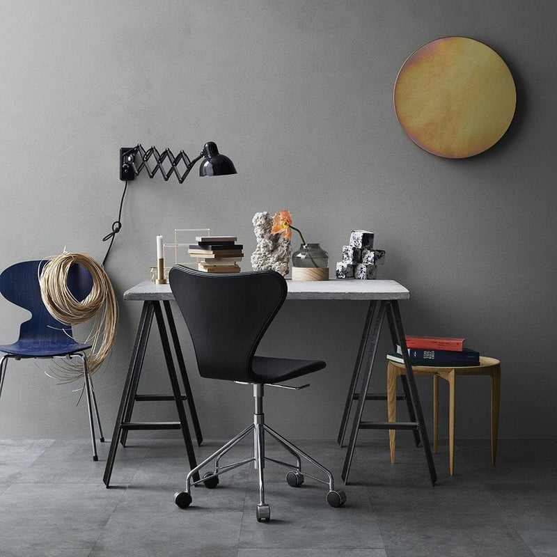 Series 7 Swivel Side Chair Full Upholstered Chairs Fritz Hansen 