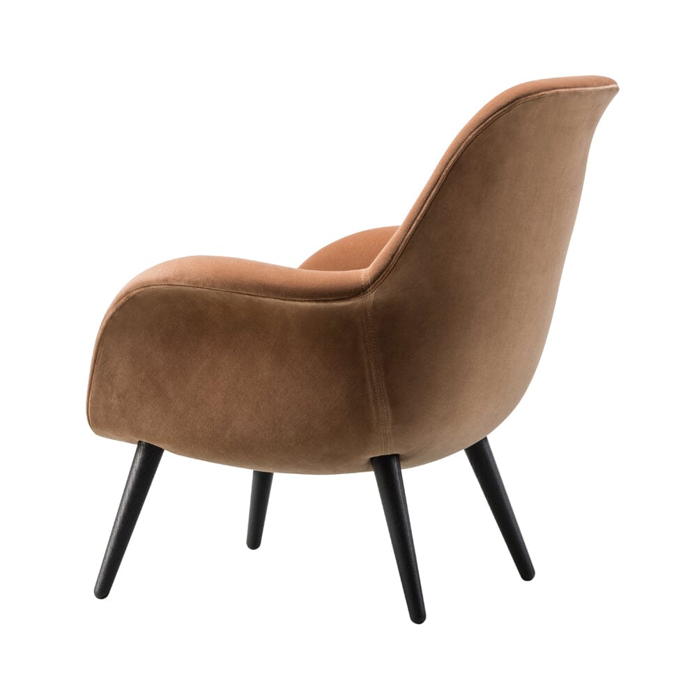 Swoon Petit Lounge Chair With Wood Base lounge chairs Fredericia 