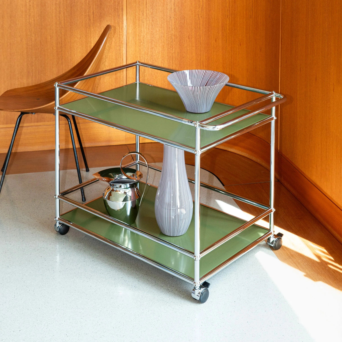 USM Haller Serving Cart L18 Carts / Trolleys USM 