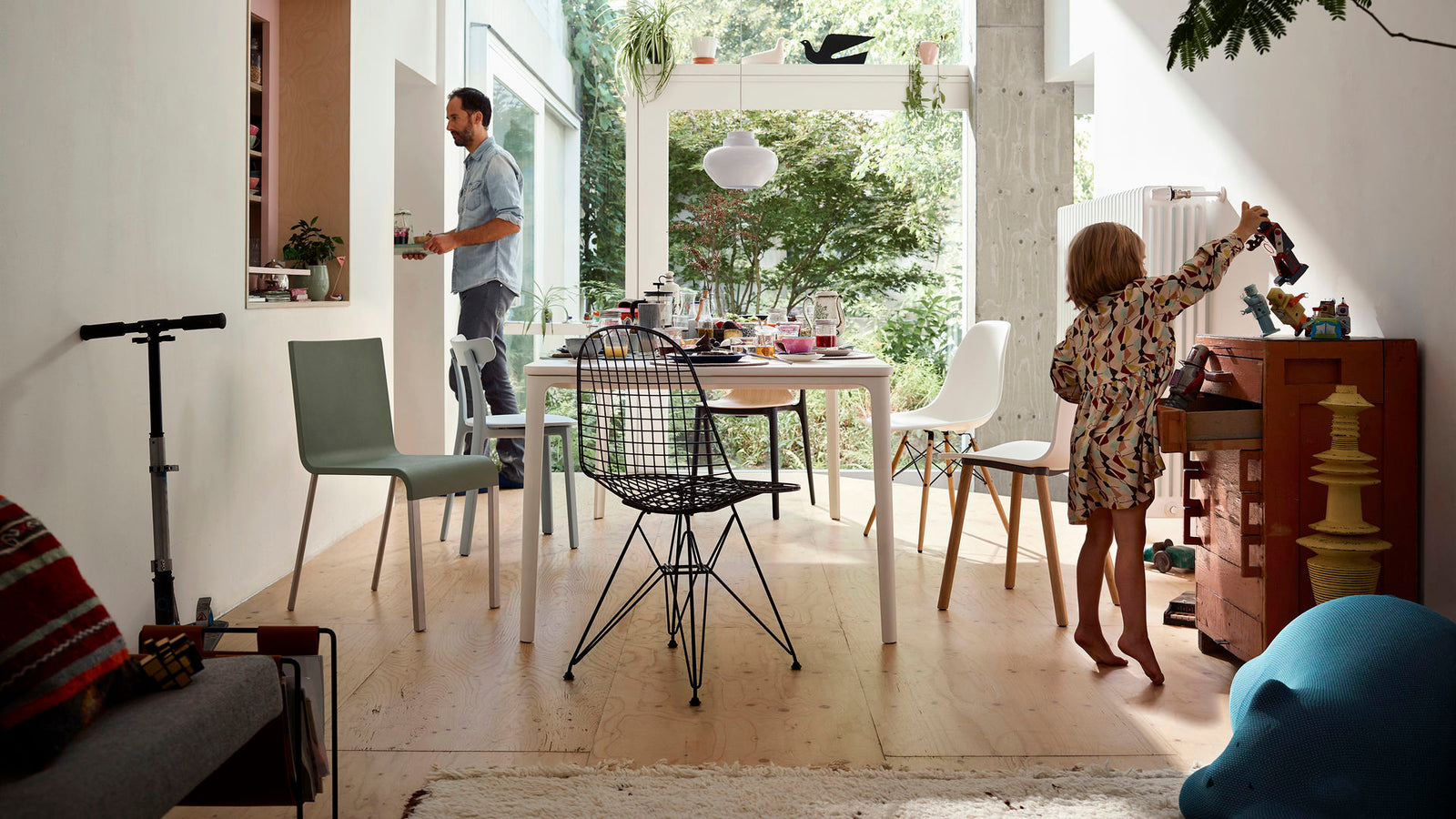 .03 Non-stacking Chair Side/Dining Vitra 