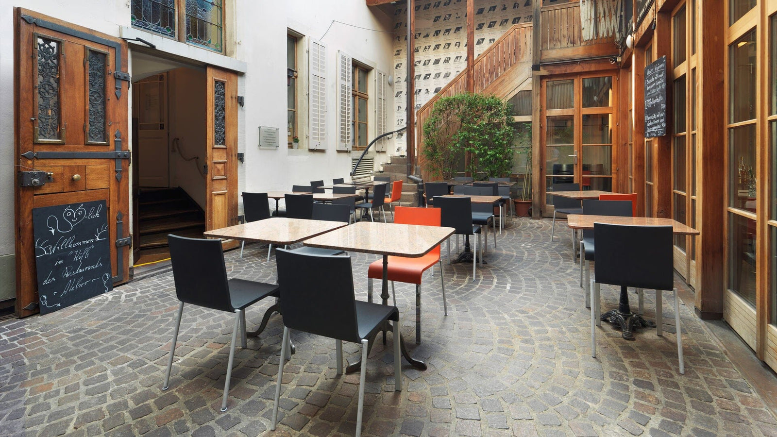 .03 Stacking Chair Side/Dining Vitra 