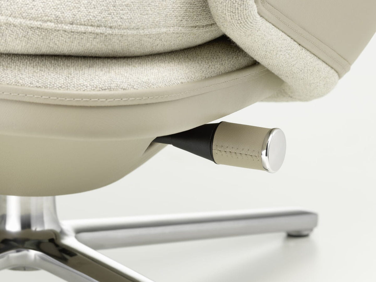 Grand Relax Lounge Chair lounge chair Vitra 