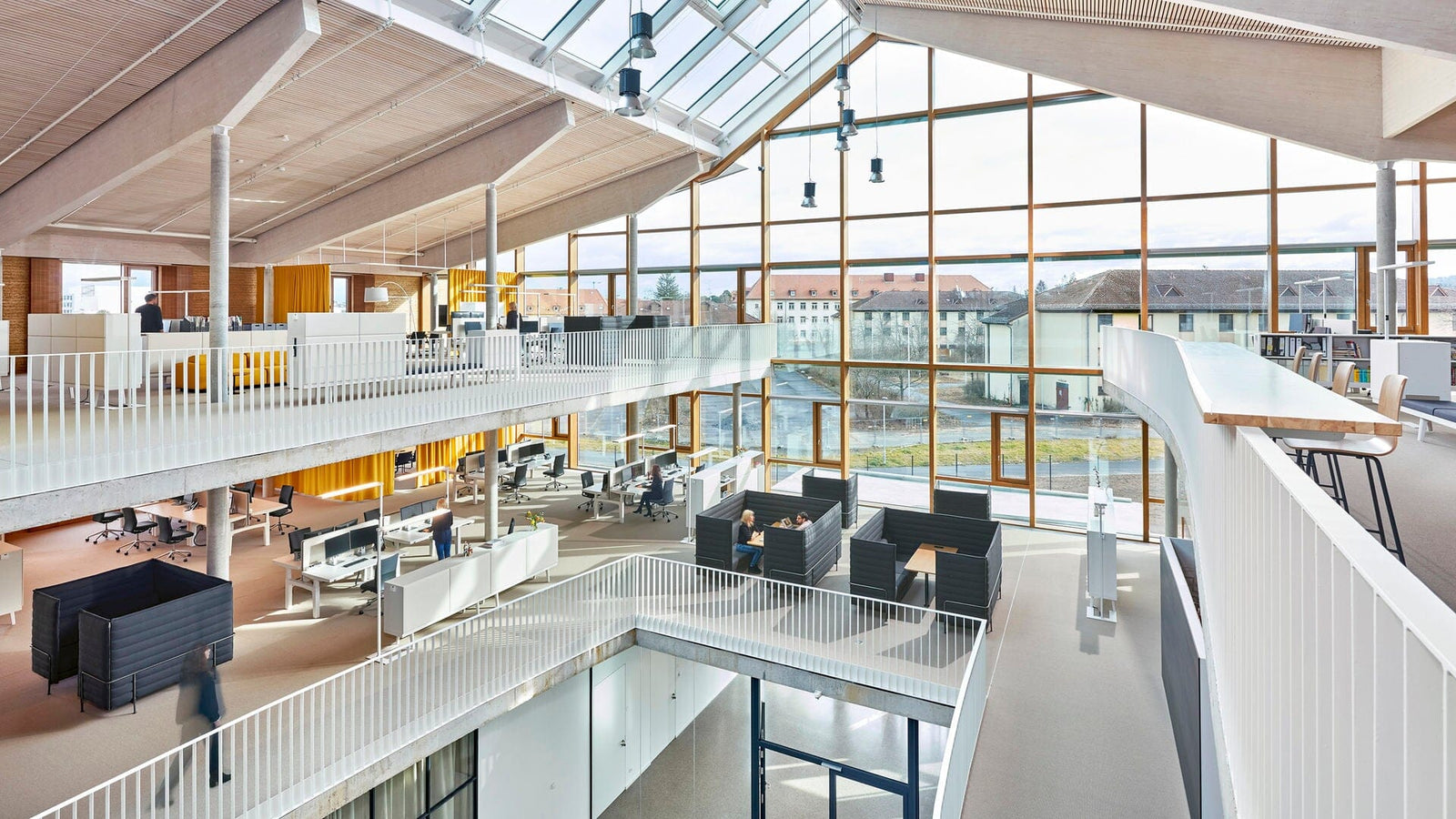 HAL Ply Stool High bar seating Vitra 