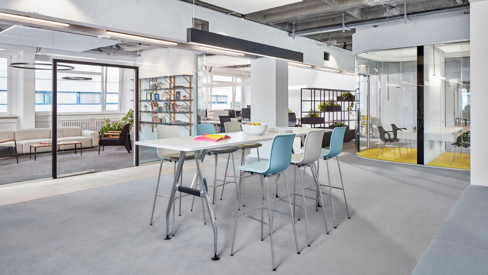 Hal RE Stool bar seating Vitra 