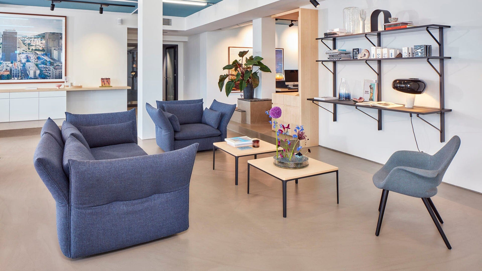 Mariposa 2.5 Seat Sofa Sofa Vitra 