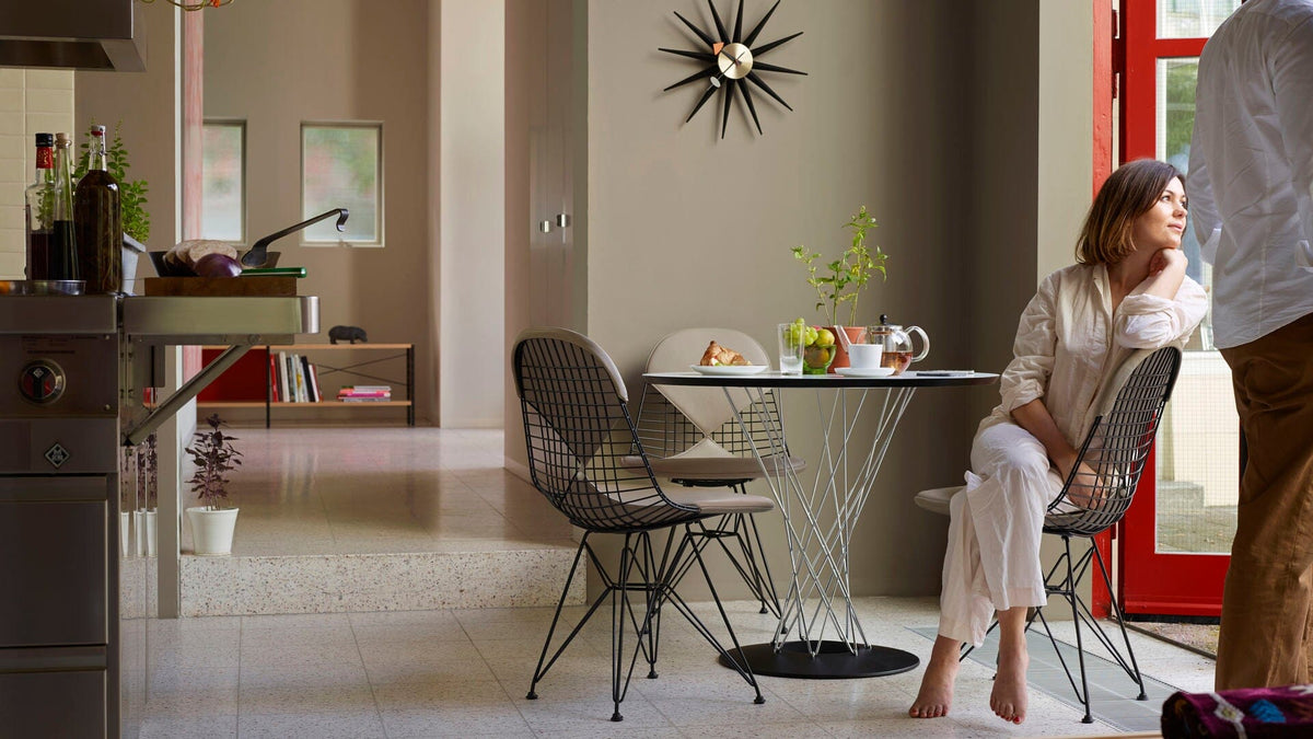 Nelson Sunburst Clock Black/Brass Clocks Vitra 