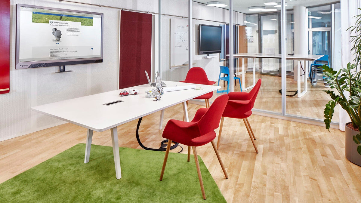 Organic Conference Chair Side/Dining Vitra 