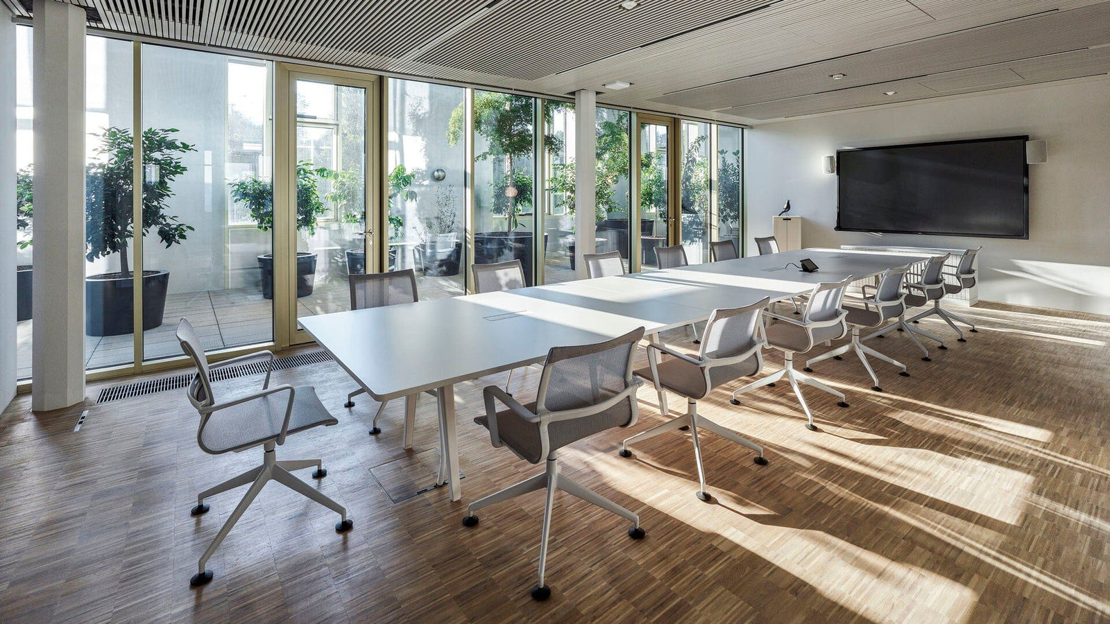 Physix Conference Chair task chair Vitra 