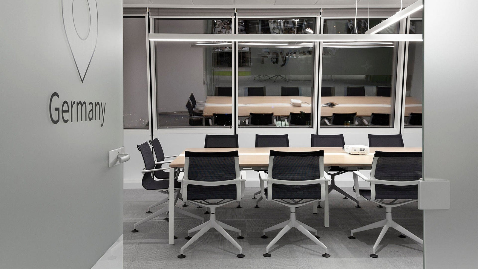 Physix Conference Chair task chair Vitra 