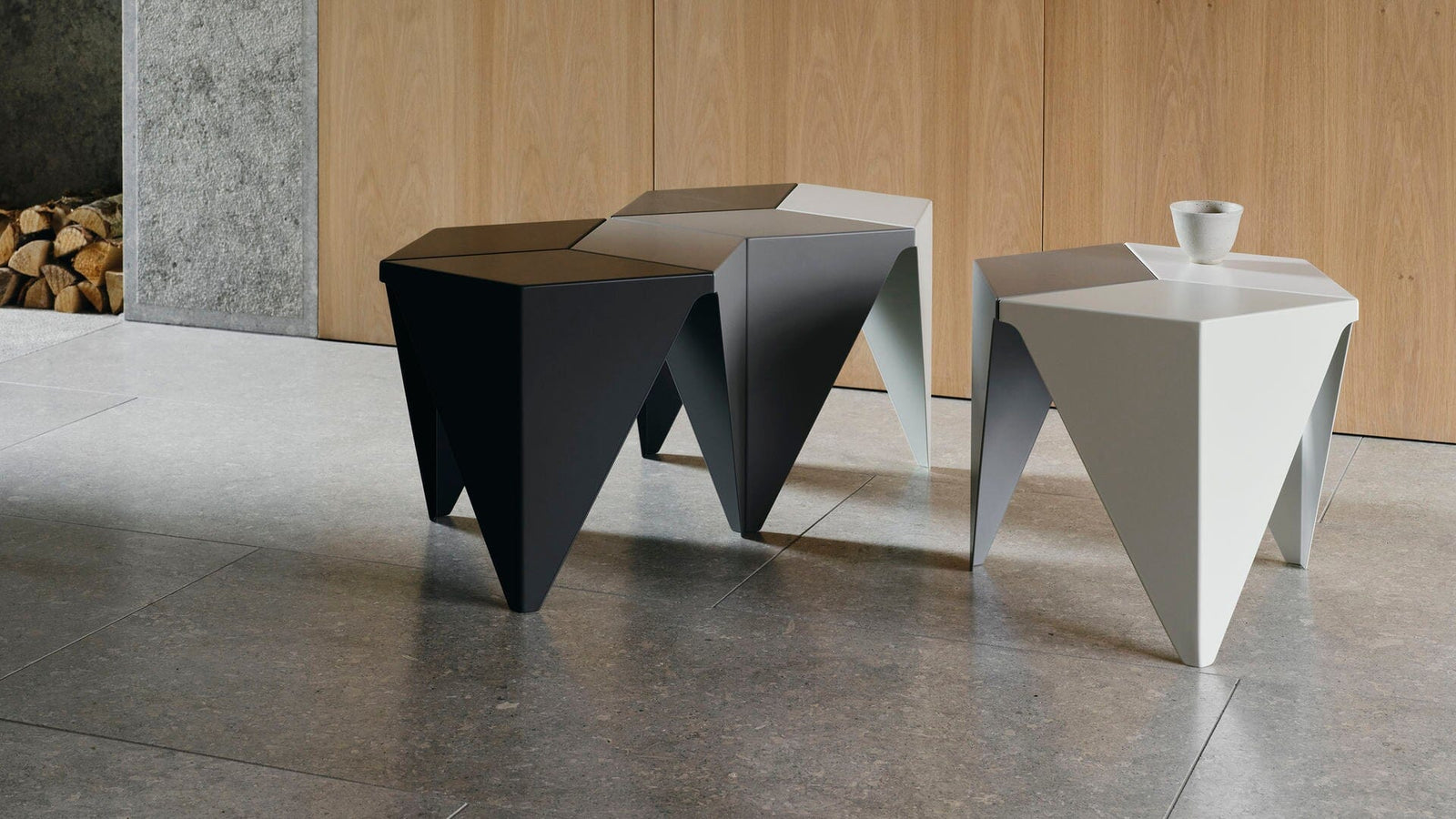 Prismatic Table Ottoman Vitra 
