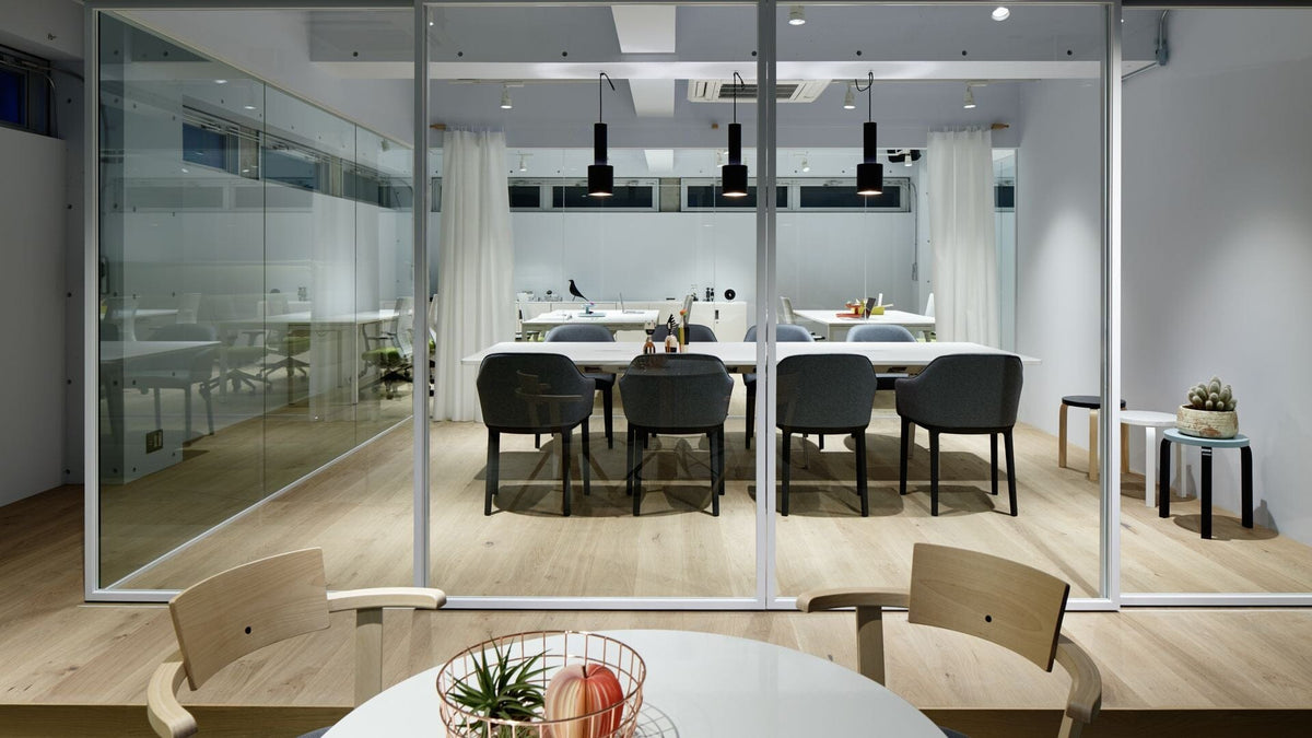 Softshell Chair With Four Leg Base Side/Dining Vitra 