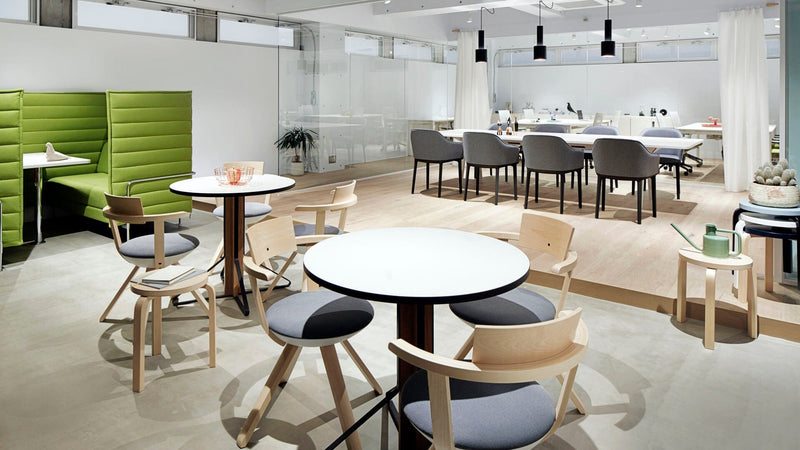 Softshell Chair With Four Leg Base Side/Dining Vitra 
