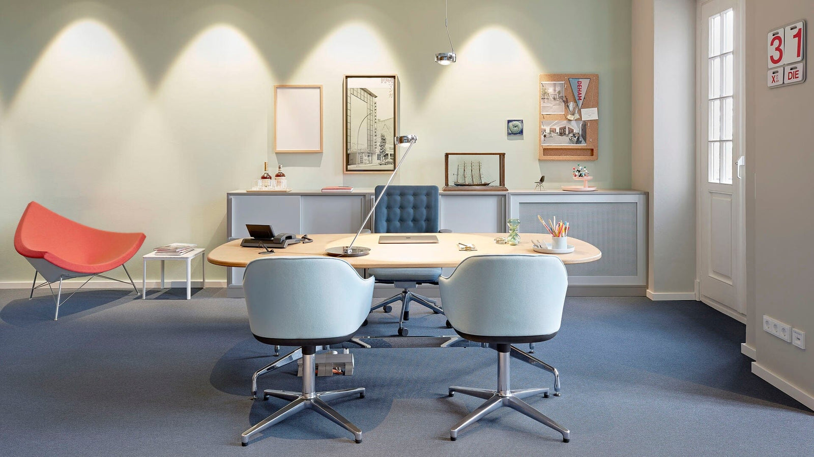 Softshell Chair With Four Star Base Side/Dining Vitra 