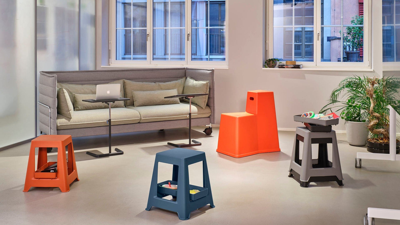 Stool-Tool Stools Vitra 