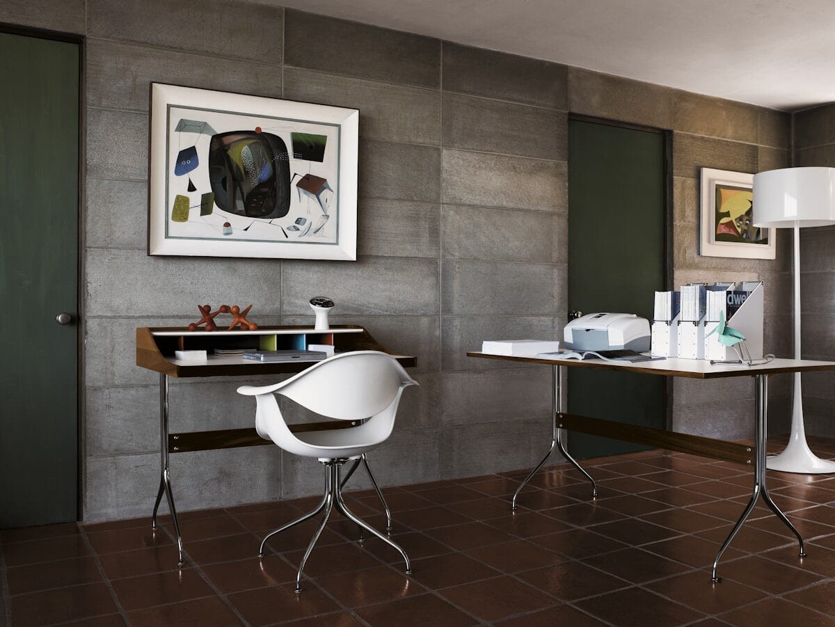 Nelson Swag Leg Desk by Herman Miller Desk&#39;s herman miller 