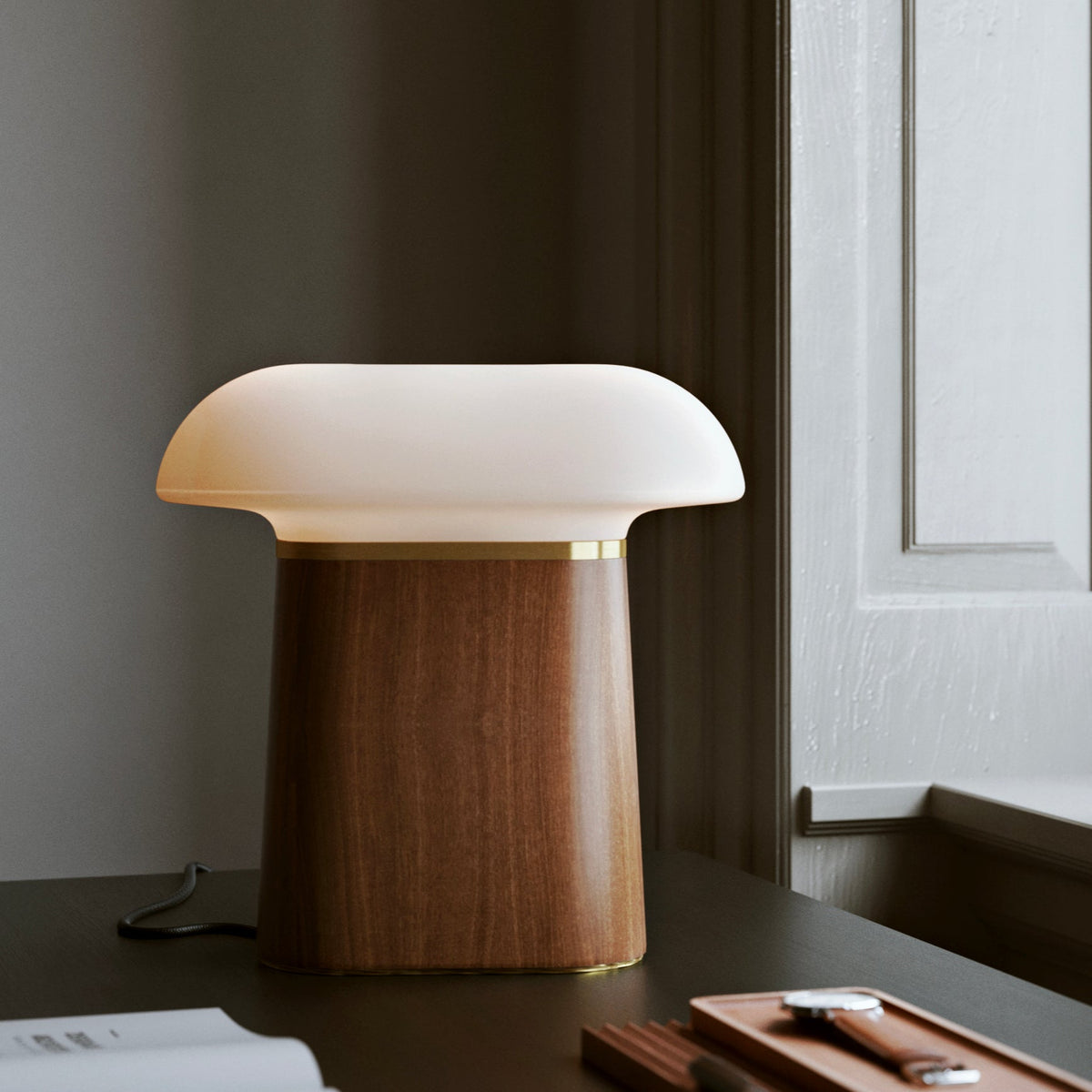 Nova Table Lamp