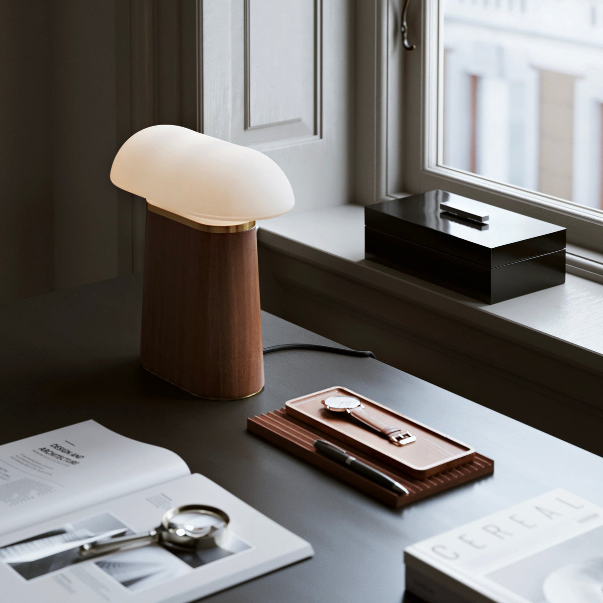 Nova Table Lamp