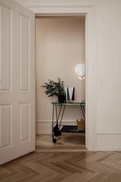 Cobra Wall Lamp wall / ceiling lamps Gubi 