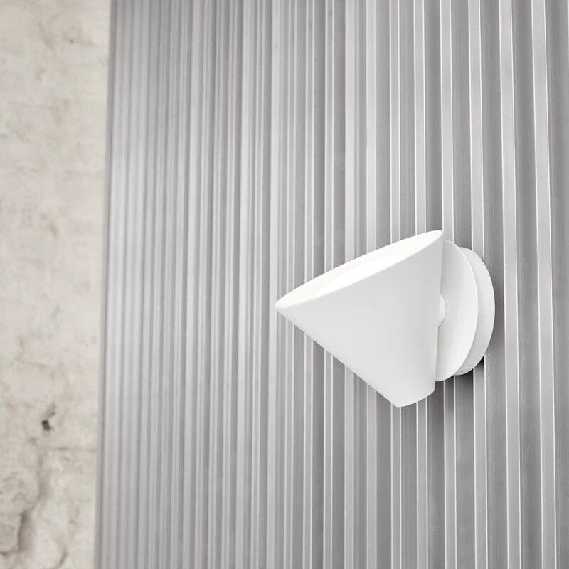 Keglen LED Wall Sconce Wall Lights Louis Poulsen 
