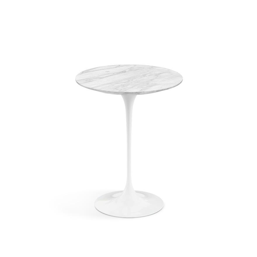 Saarinen Side Table - 16" Round side/end table Knoll White Carrara, Natural 