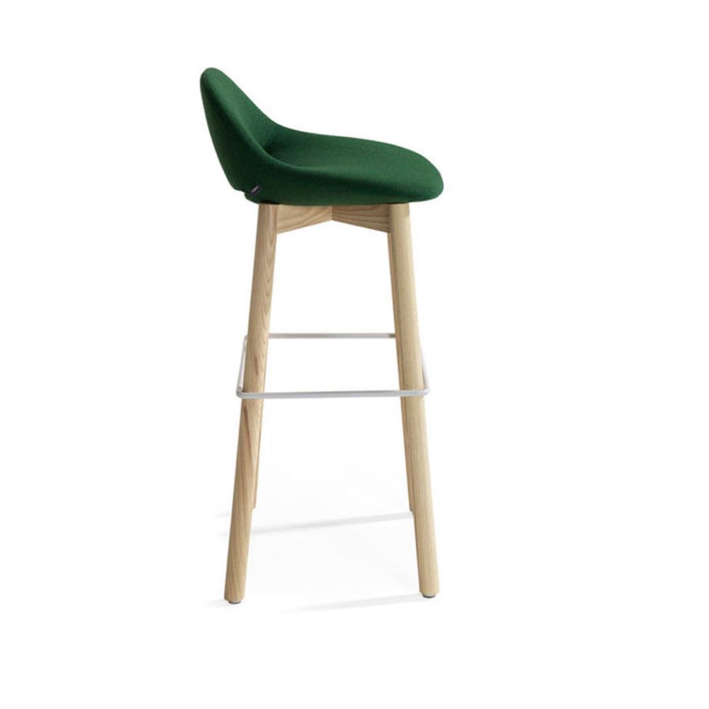 Beso Wood Leg Stool Stools Artifort 