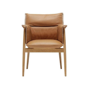 E005 Embrace Chair lounge chair Carl Hansen 