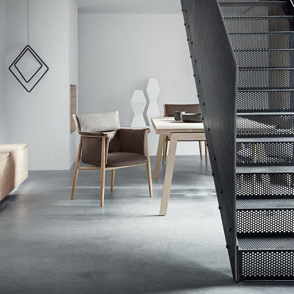 E005 Embrace Chair lounge chair Carl Hansen 