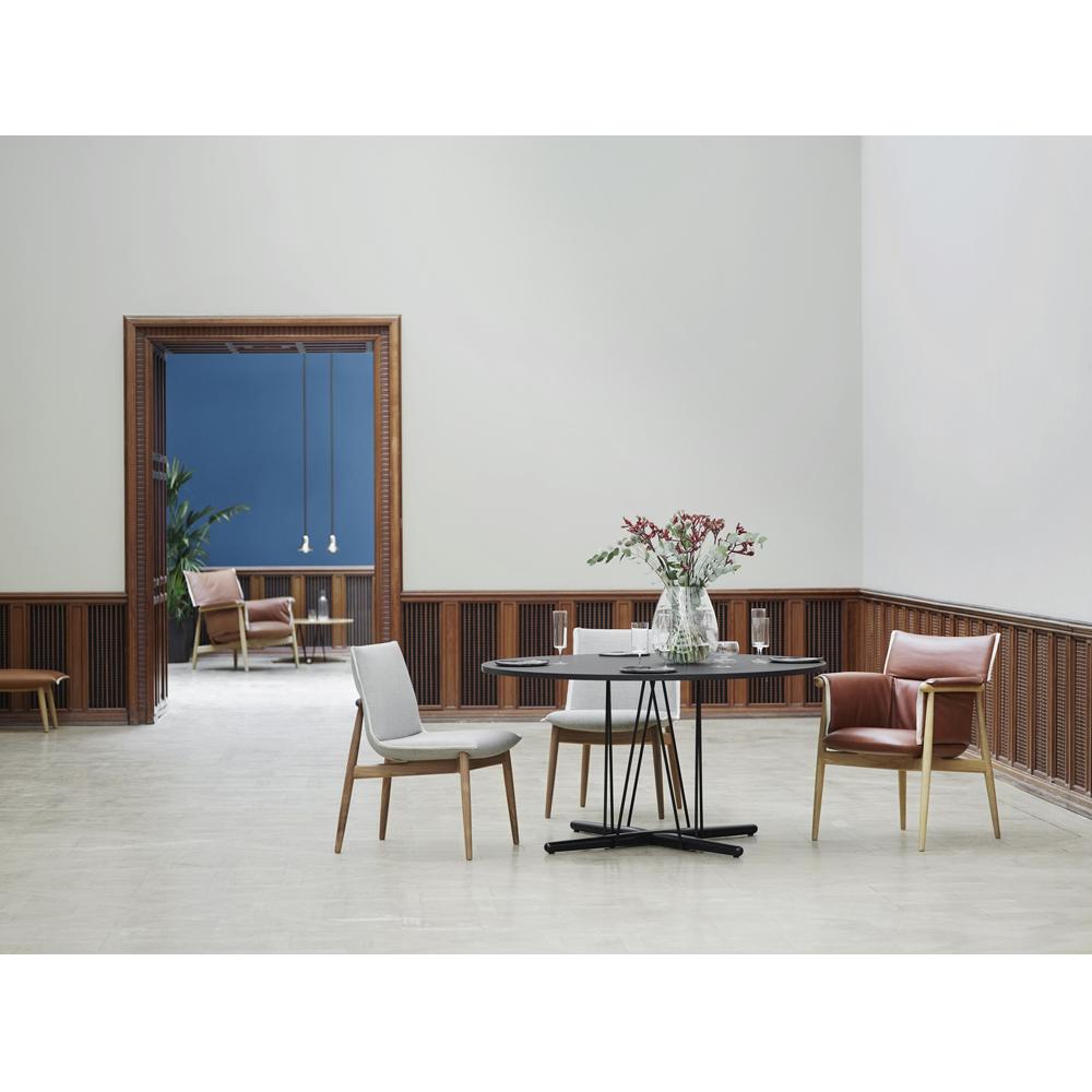 E020 Embrace Table Dining Tables Carl Hansen 