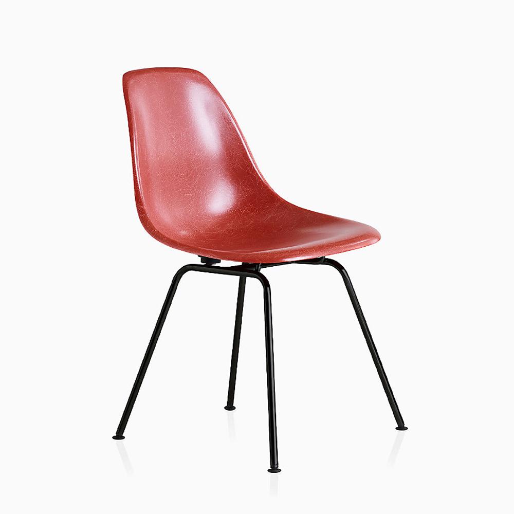 Eames Molded Fiberglass Side Chair 4-Leg Base Side/Dining herman miller Black Base Frame Finish Terra Cotta Seat and Back Standard Glide