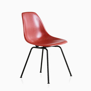Eames Molded Fiberglass Side Chair 4-Leg Base Side/Dining herman miller Black Base Frame Finish Terra Cotta Seat and Back Standard Glide