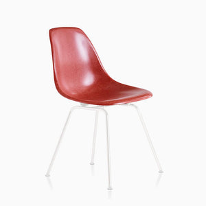 Eames Molded Fiberglass Side Chair 4-Leg Base Side/Dining herman miller White Base Frame Finish Terra Cotta Seat and Back Standard Glide