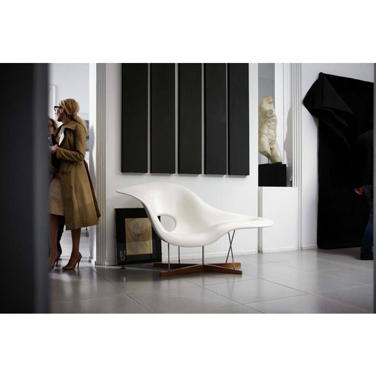 Eames La Chaise Chair by Vitra lounge chair Vitra 