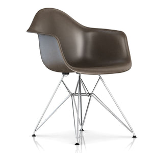 Eames Molded Fiberglass Wire Base Armchair Side/Dining herman miller Trivalent Chrome Base Frame Finish +$50.00 Seal Brown Seat and Back Standard Glide