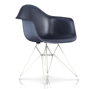 Eames Molded Fiberglass Wire Base Armchair Side/Dining herman miller White Base Frame Finish Navy Blue Seat and Back Standard Glide