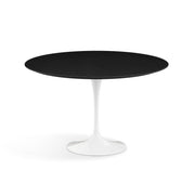 Saarinen 47" Round Dining Table Dining Tables Knoll Black laminate, Satin finish