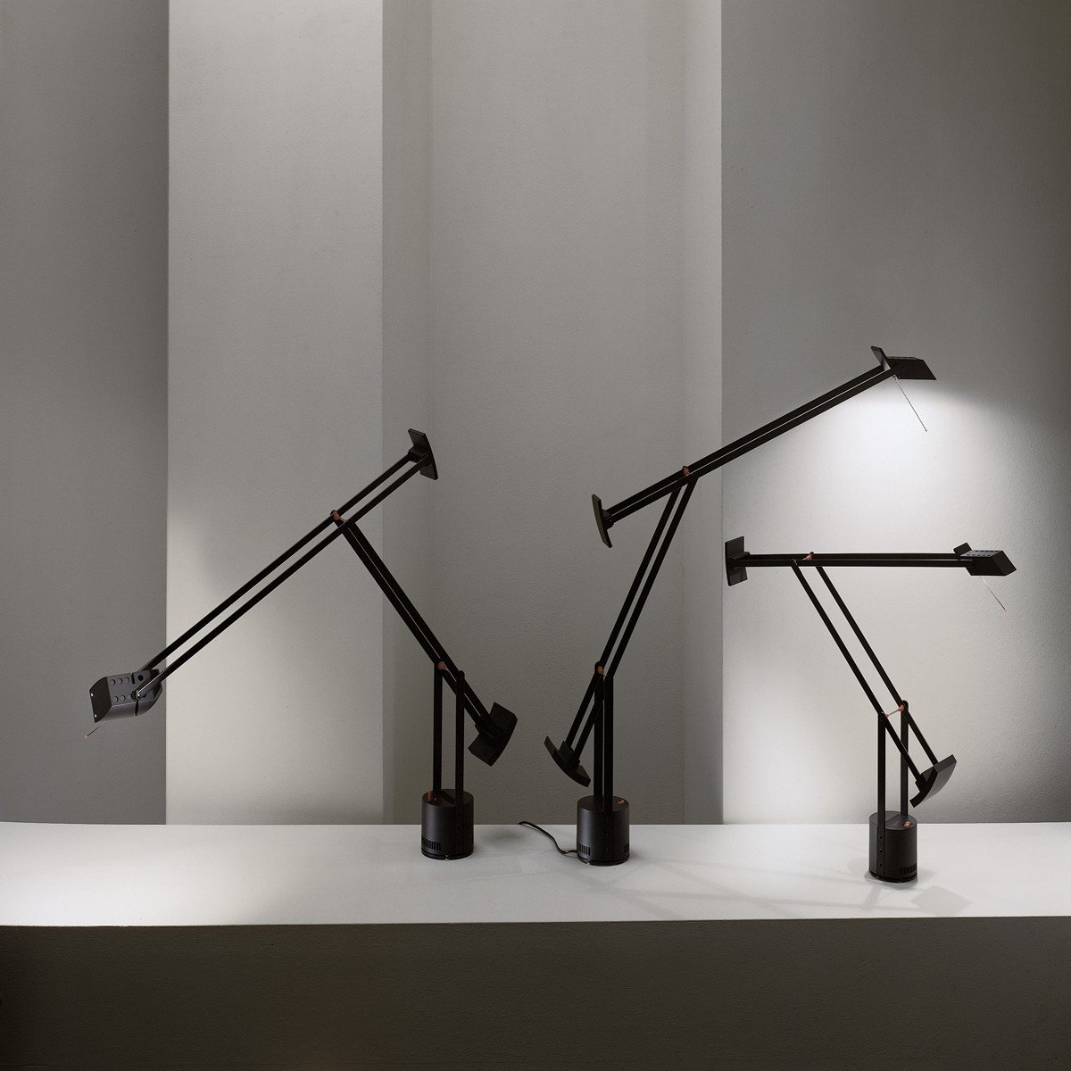 Tizio 35 Table Lamp Table Lamps Artemide 