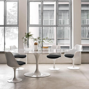 Saarinen Tulip Arm chair lounge chair Knoll 