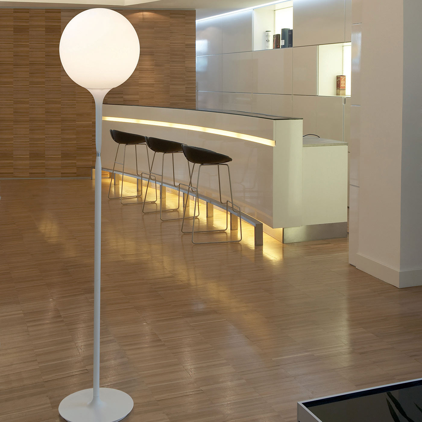 Castore Floor Lamps Floor Lamps Artemide 