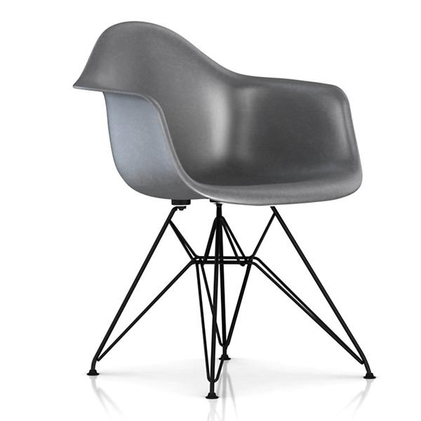 Eames Molded Fiberglass Wire Base Armchair Side/Dining herman miller Black Base Frame Finish Elephant Hide Grey Seat and Back Standard Glide