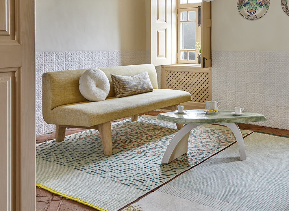 Backstitch Busy Rug Rug Gan 