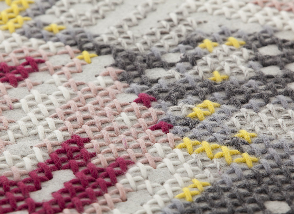 Canevas Flowers Rug Rug Gan 