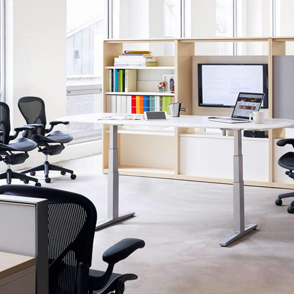 Renew Sit-to-Stand Desk Oval with T-Foot Desk herman miller 