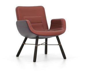 East River Lounge Chair lounge chair Vitra Leather combination warm Dark oak with protective varnish 