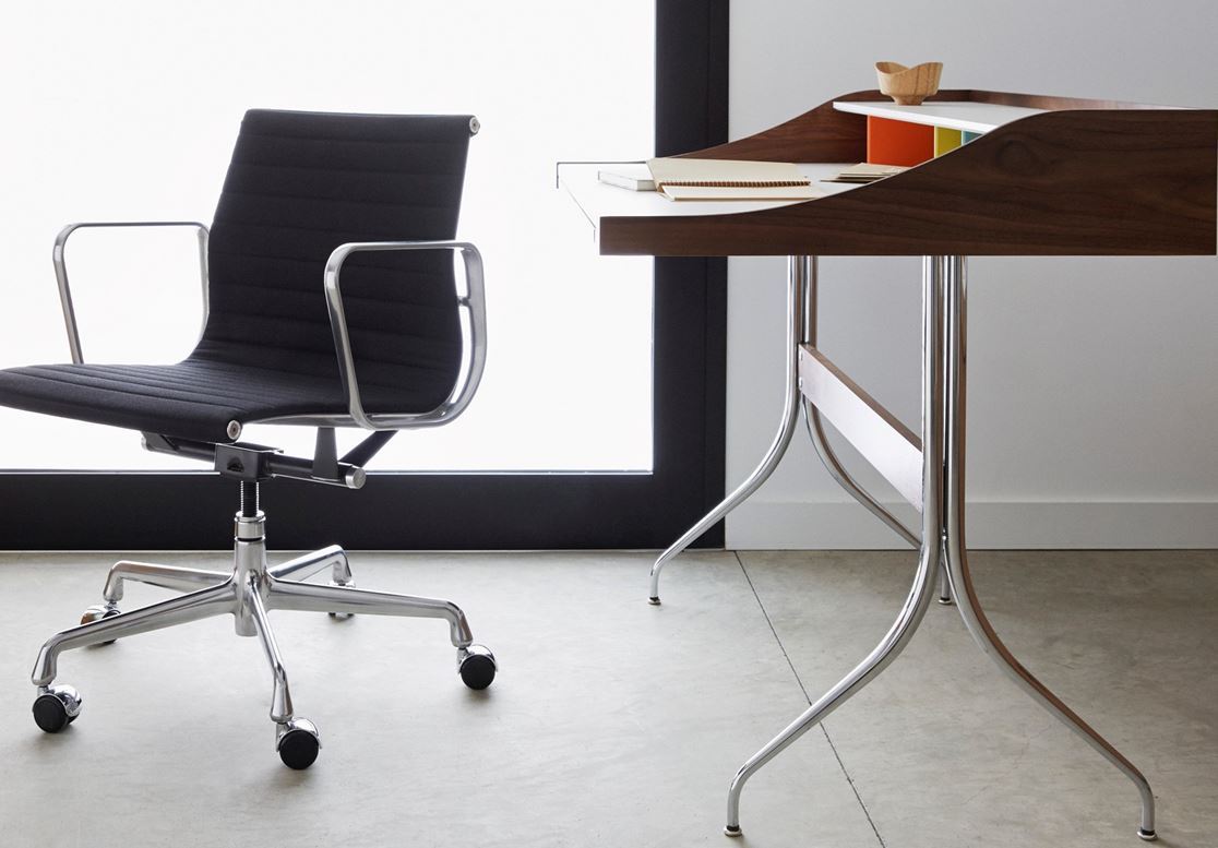 Nelson Swag Leg Desk by Herman Miller Desk's herman miller 