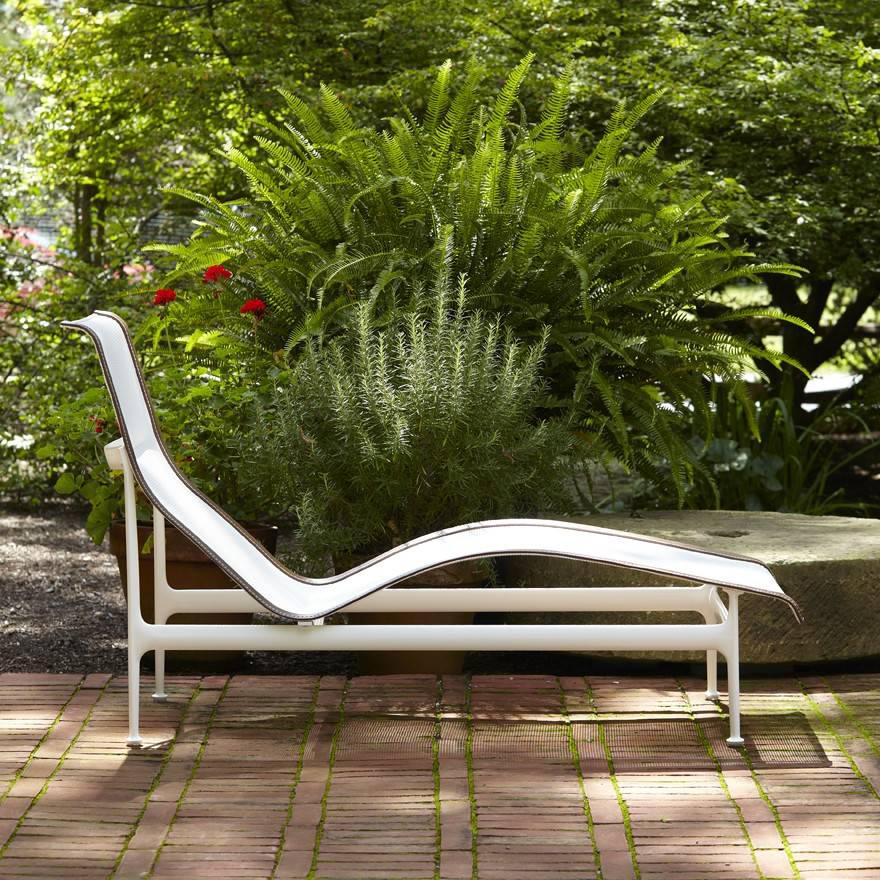 Schultz Contour Chaise Lounge Outdoors Knoll 