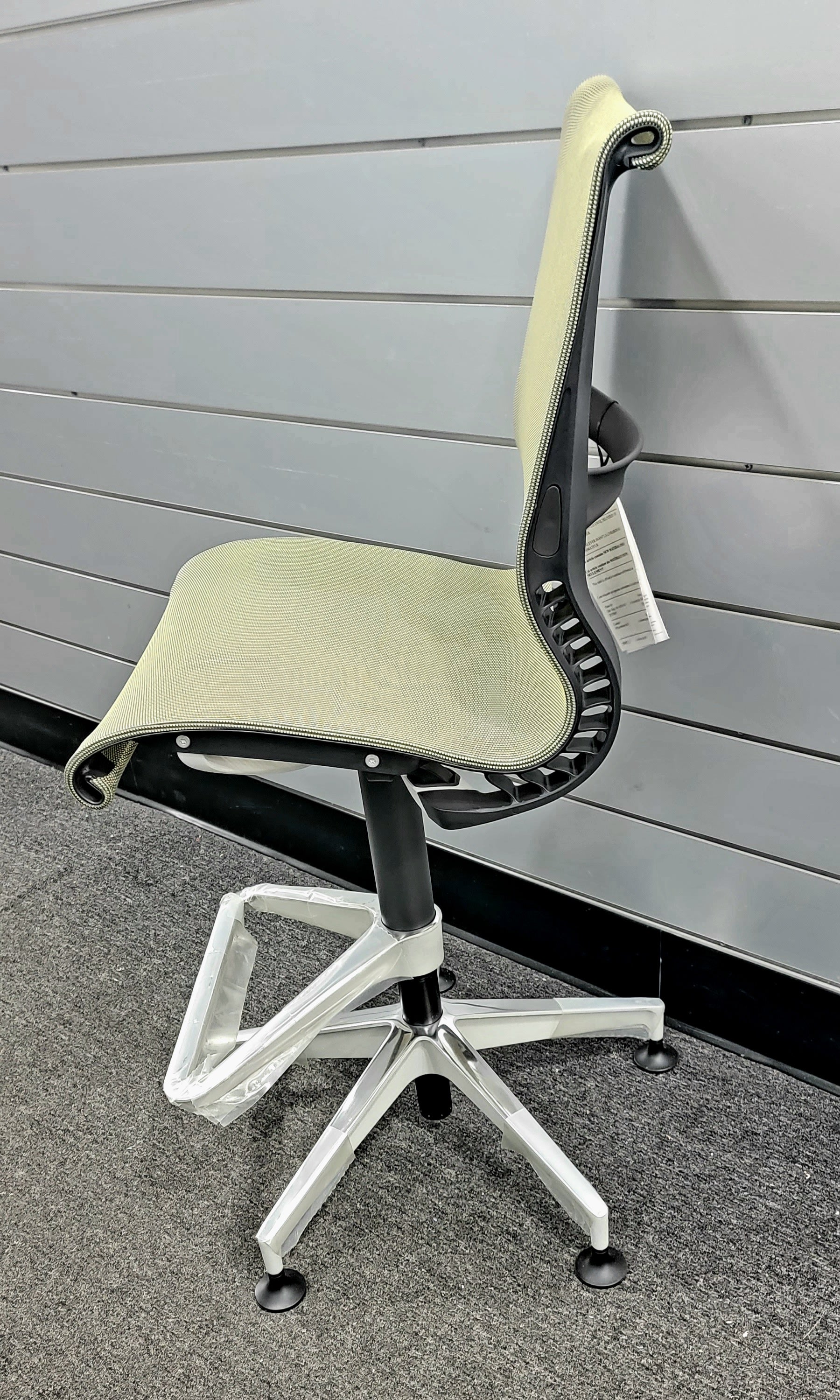 Setu Stool Chartreuse ***New in Box*** Side/Dining Herman Miller 